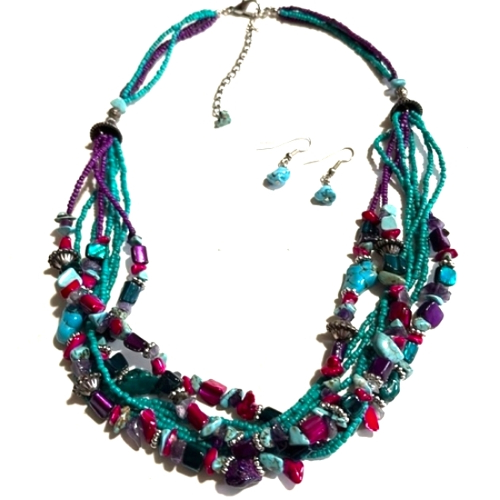 VINTAGE MULTISTONE MULTISTRAND COLORED TURQUOISE NUGGETS NECKLACE EARRING SET